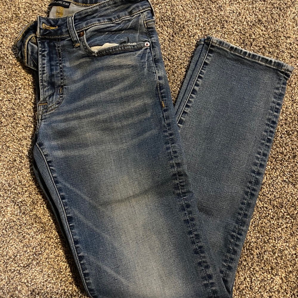 Men’s AE Slim Straight Jeans